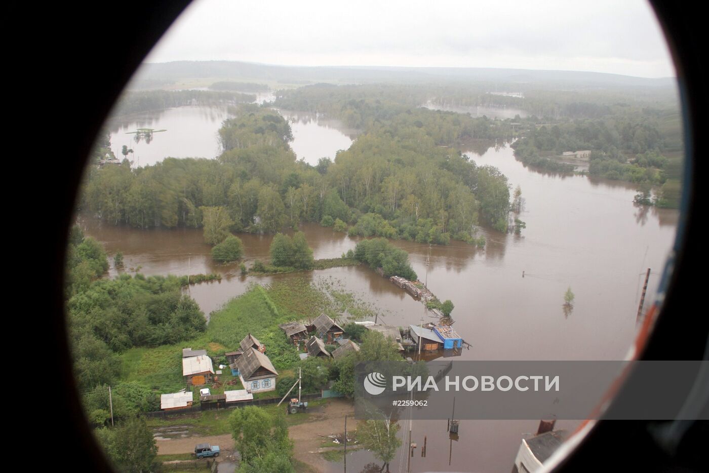 Облет территорий, пострадавших от паводка в Амурской области