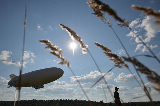 Презентация дирижабля AU-30