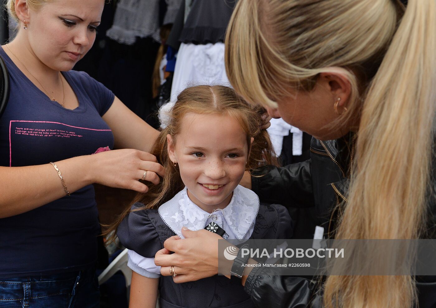 Подготовка школьников к новому учебному году в Омске