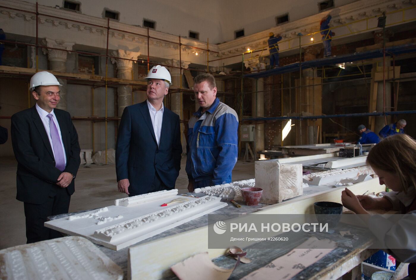 С.Собянин посетил строительную площадку театра "Геликон Опера"
