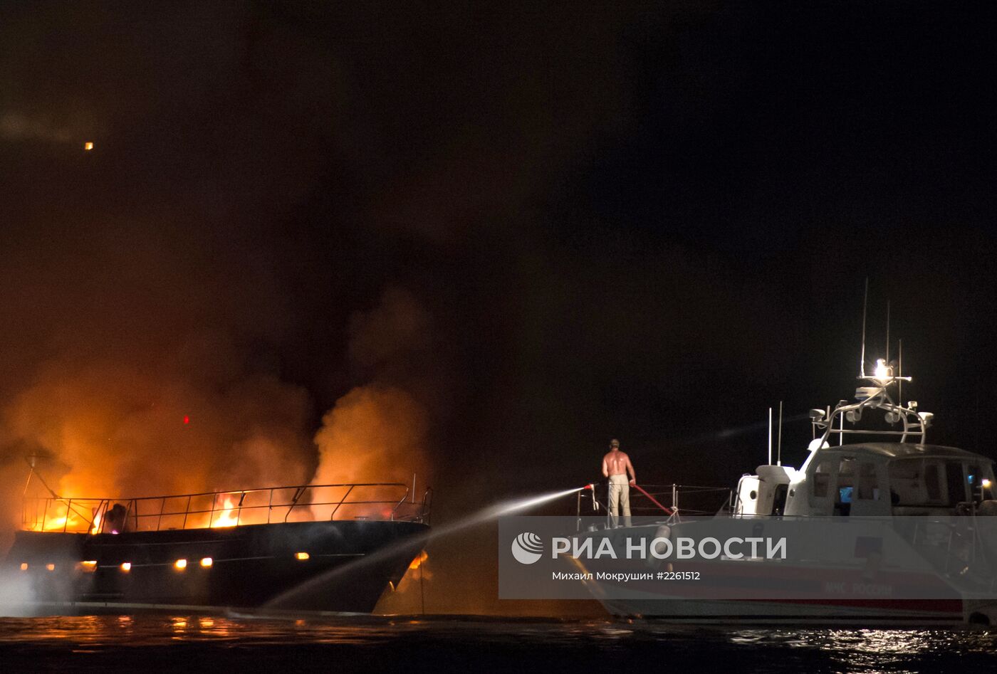 Пожар на яхте в Сочи