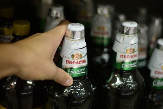 "Оболонь" прекратила отгрузку пива в Россию