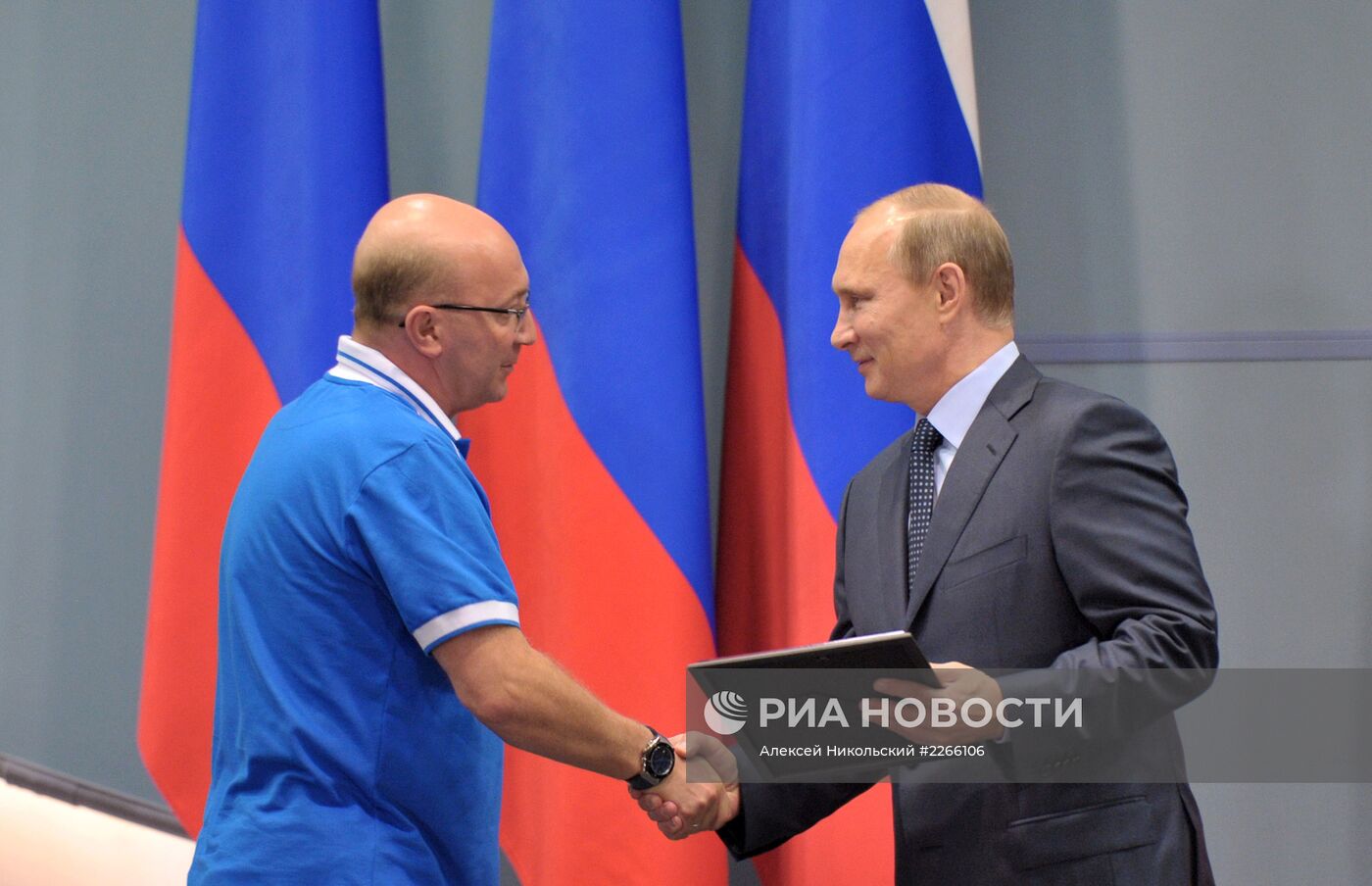 В.Путин встретился с членами хоккейного клуба "Динамо"