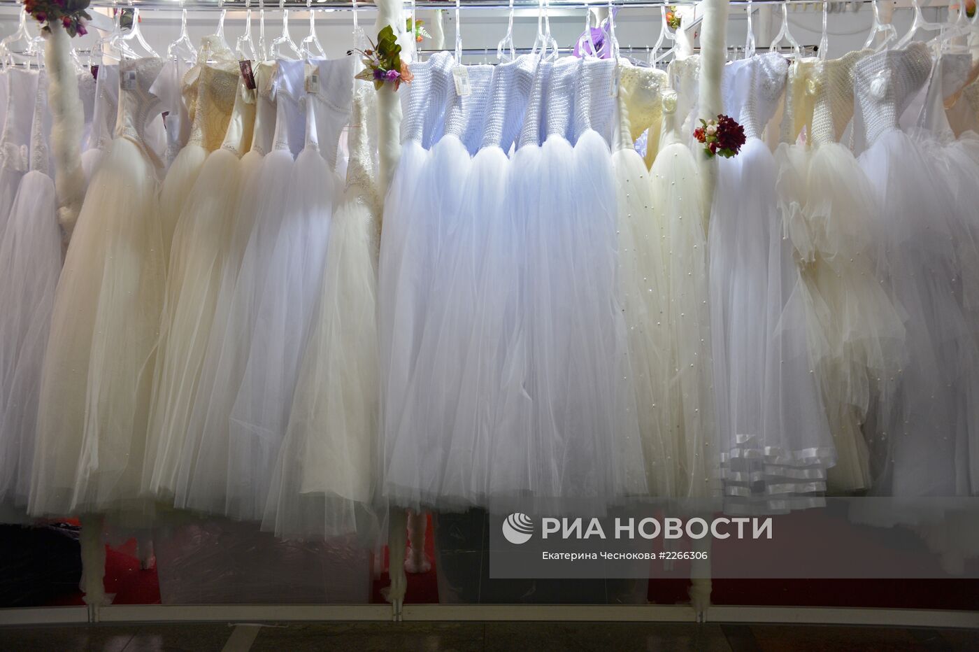 Выставка свадебной и вечерней моды в Москве