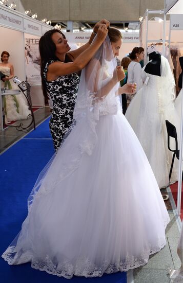 Выставка свадебной и вечерней моды в Москве
