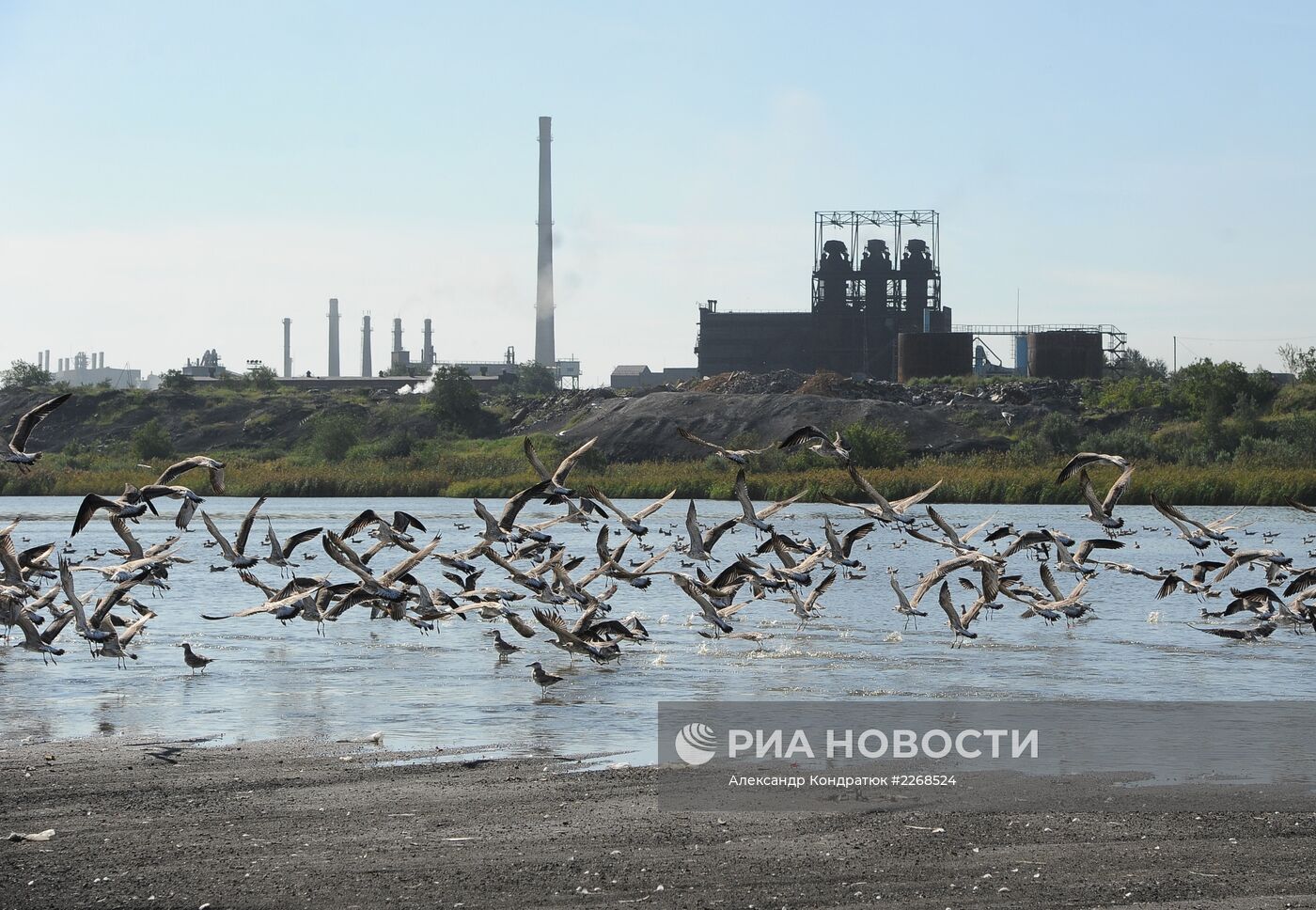 Работа Челябинского электрометаллургического комбината