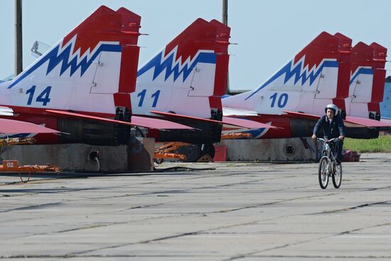 Тренировка экипажей к международному авиасалону МАКС-2013