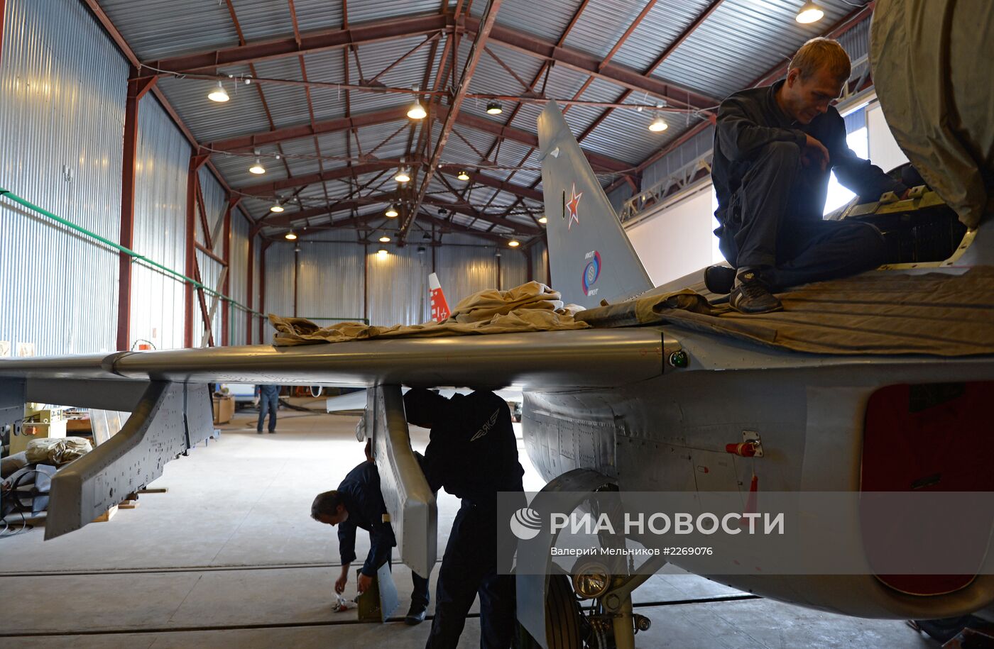 Як-130 в новой-старой ливрее фирмы Яковлева