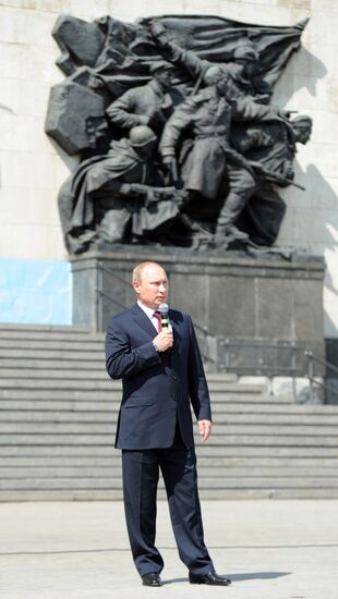 Рабочая поездка В.Путина в Волгоград