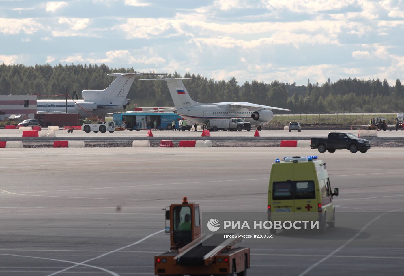 Ан-148 благополучно приземлился в аэропорту "Пулково"