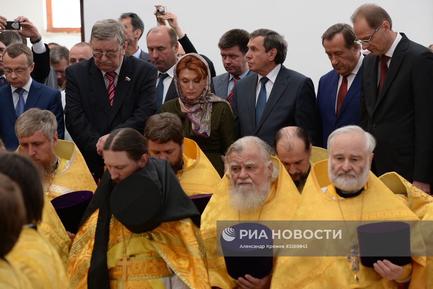 Патриарх Кирилл освятил храм святого благоверного князя Владимир