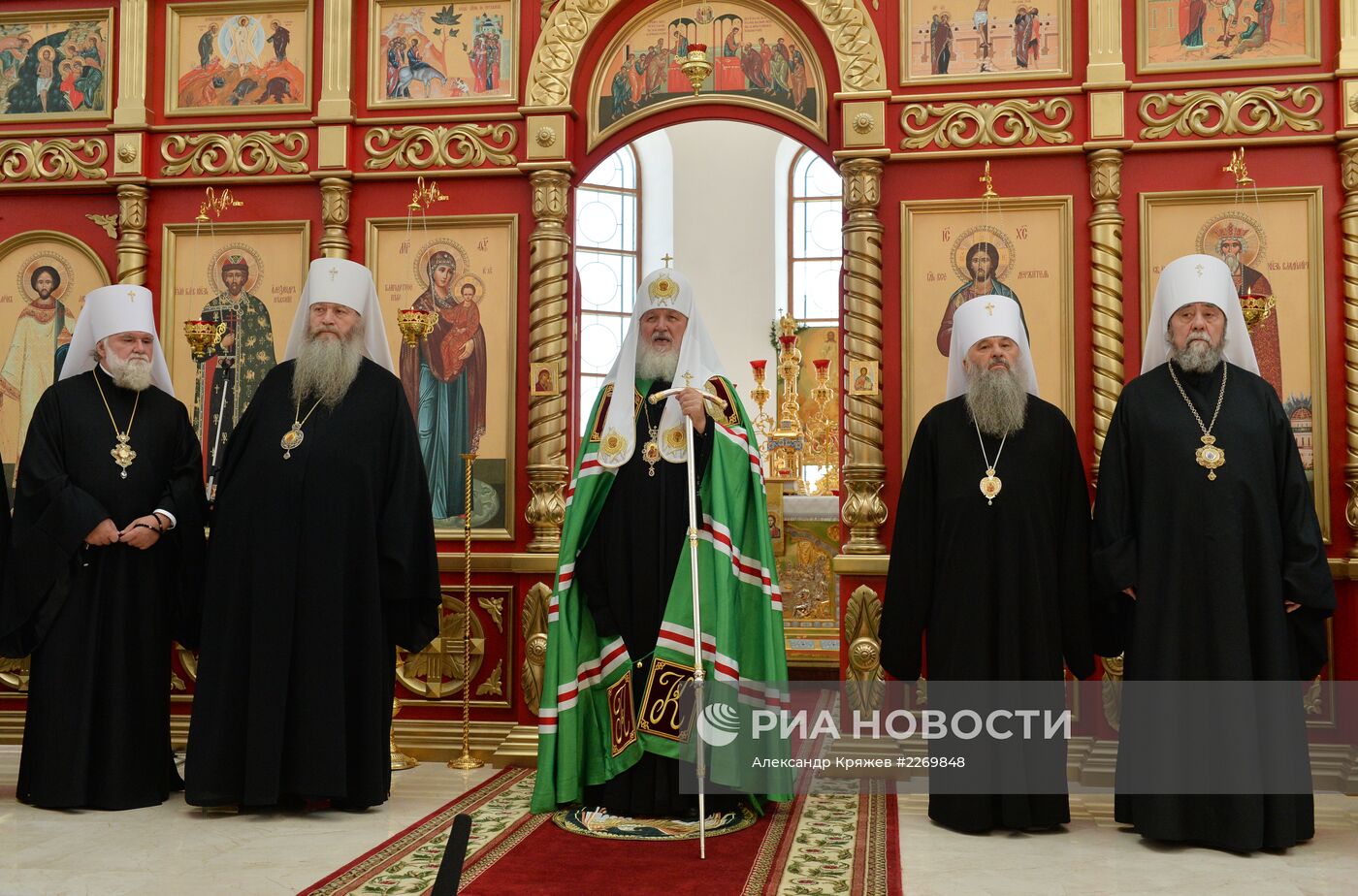 Патриарх Кирилл освятил храм святого благоверного князя Владимир