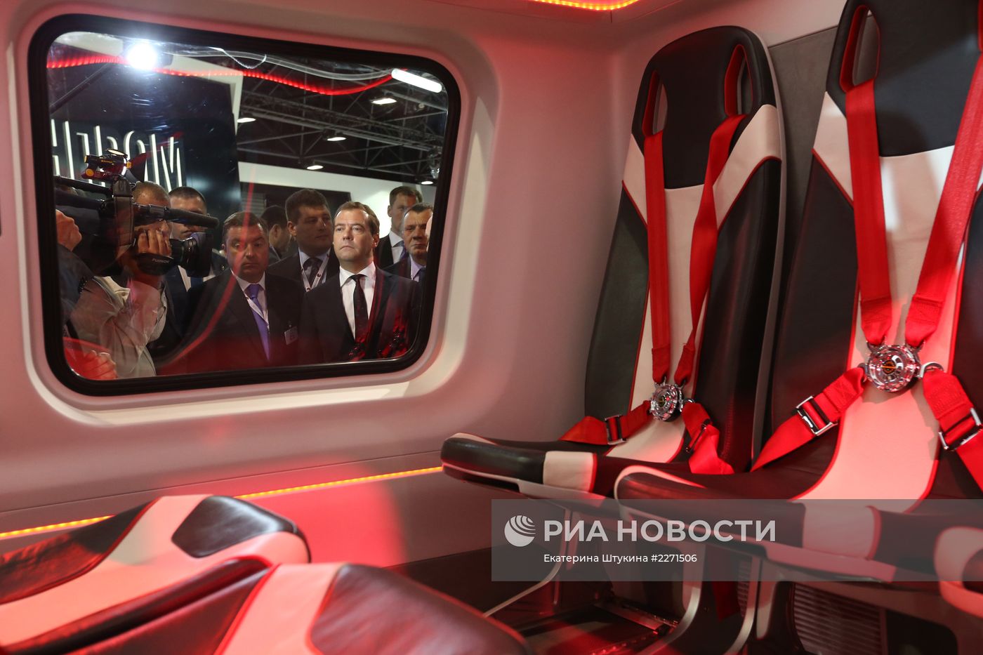 Д.Медведев на Международном авиационно-космическом салоне