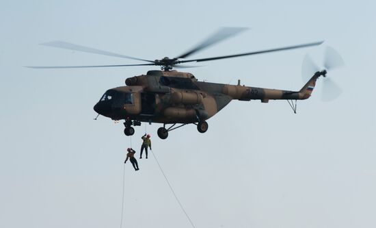 Демонстрационные полеты на авиасалоне МАКС-2013