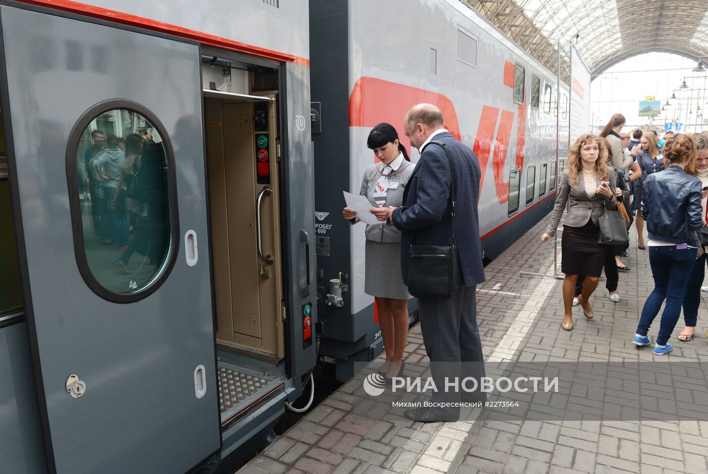 Презентация двухэтажного поезда дальнего следования