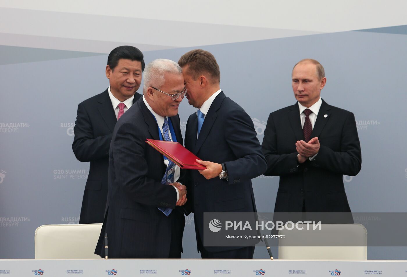 Двусторонняя встреча Владимира Путина с Си Цзиньпином