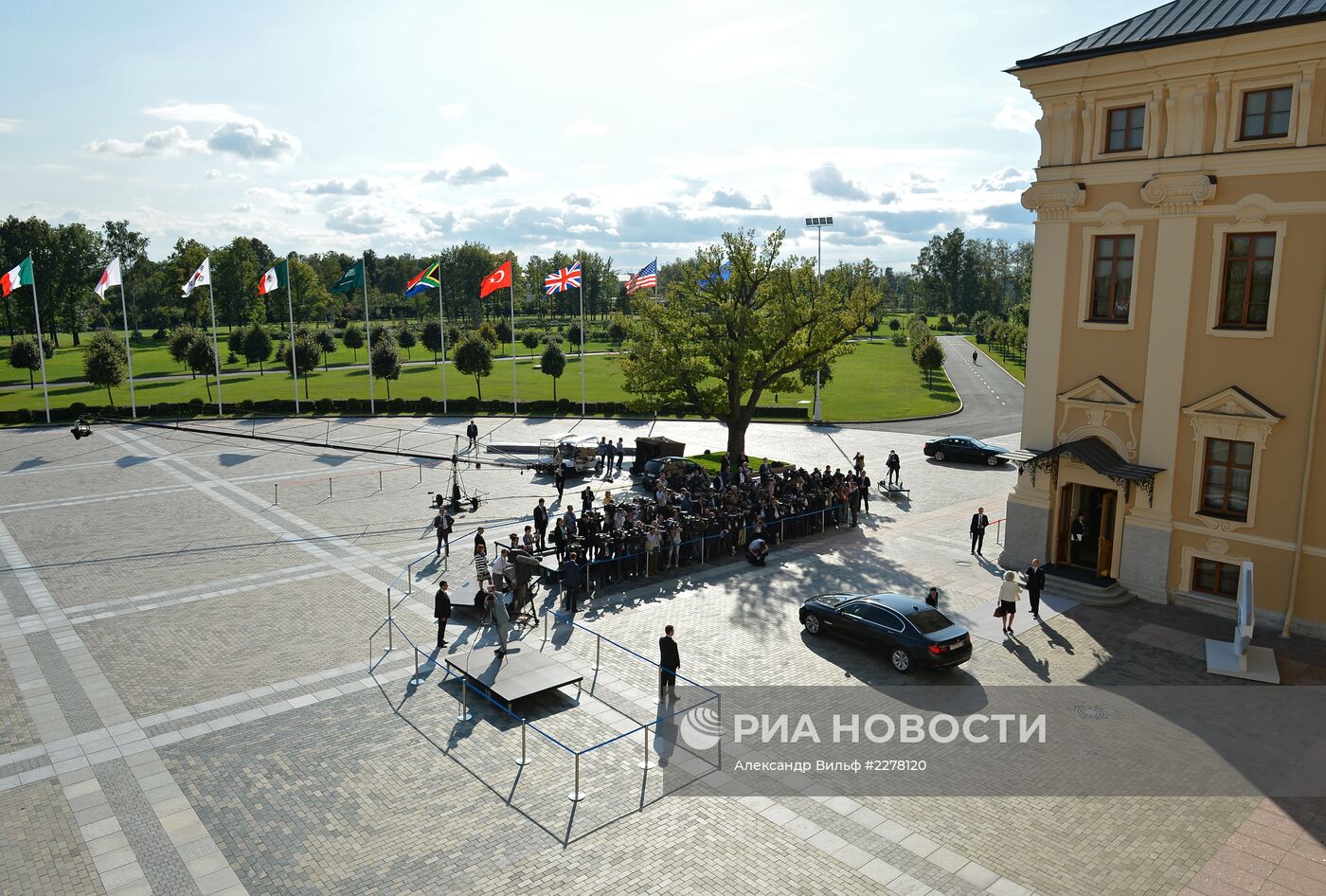 Церемония встречи В. Путиным участников саммита "Группы двадцати"