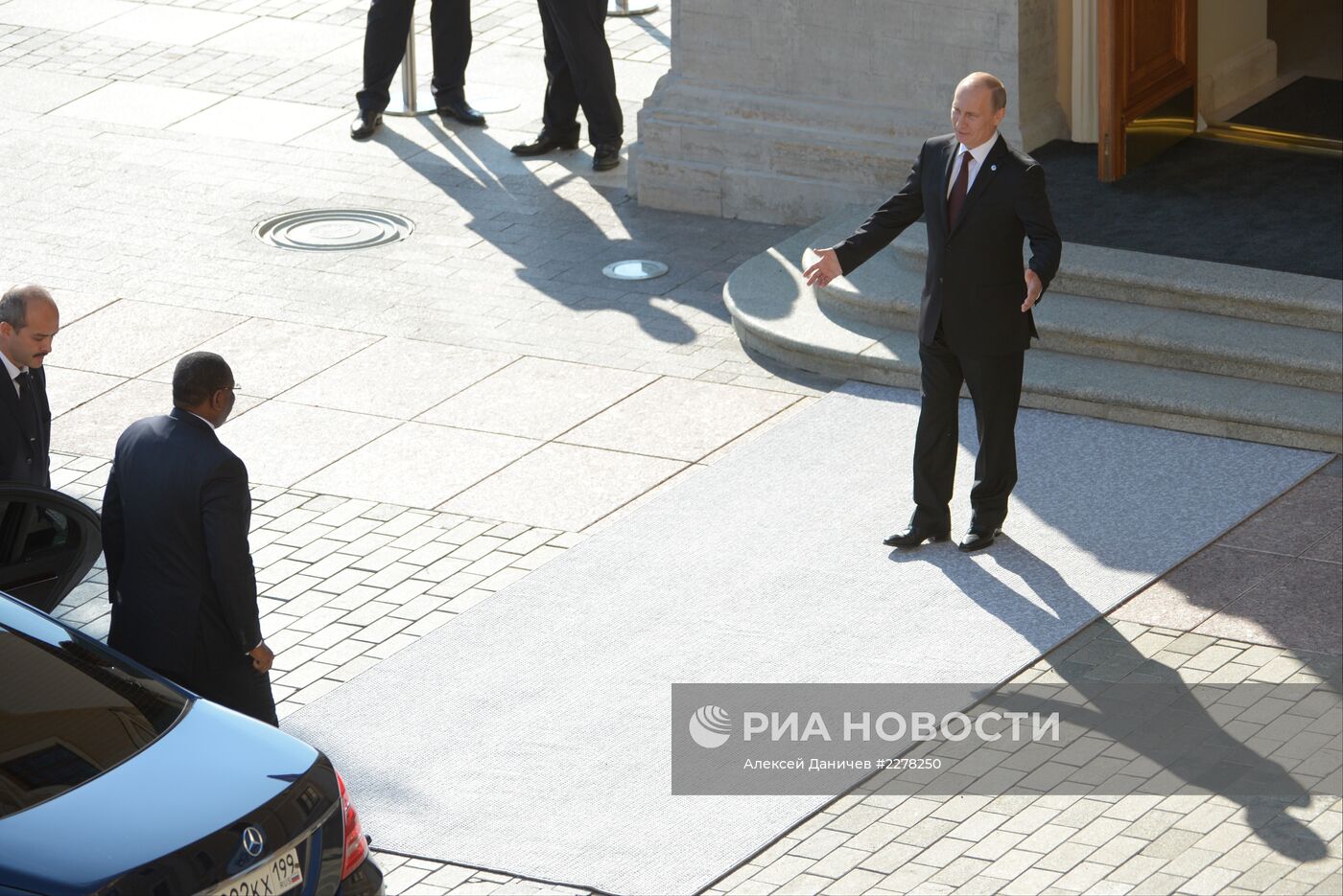 Церемония встречи В. Путиным участников саммита "Группы двадцати"