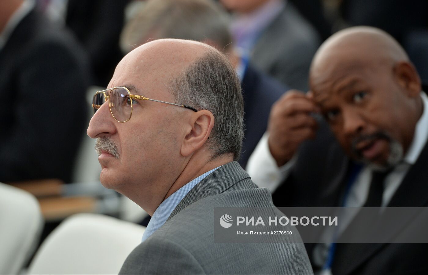 Встреча В. Путина с представителями Business 20 и Labour 20