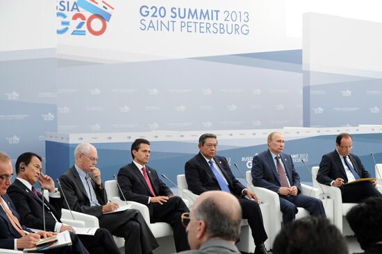Встреча участников саммита G20 с представителями деловых кругов и профсоюзов
