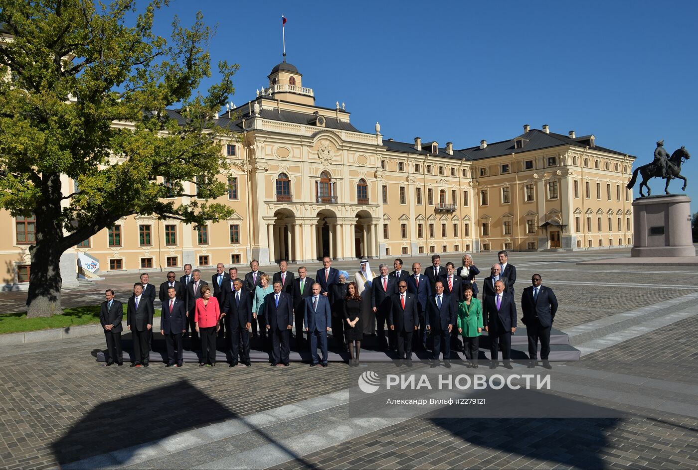 Официальное фотографирование участников саммита G20