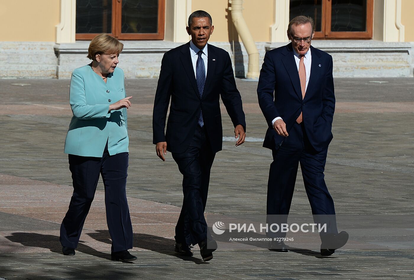 Официальное фотографирование участников саммита G20