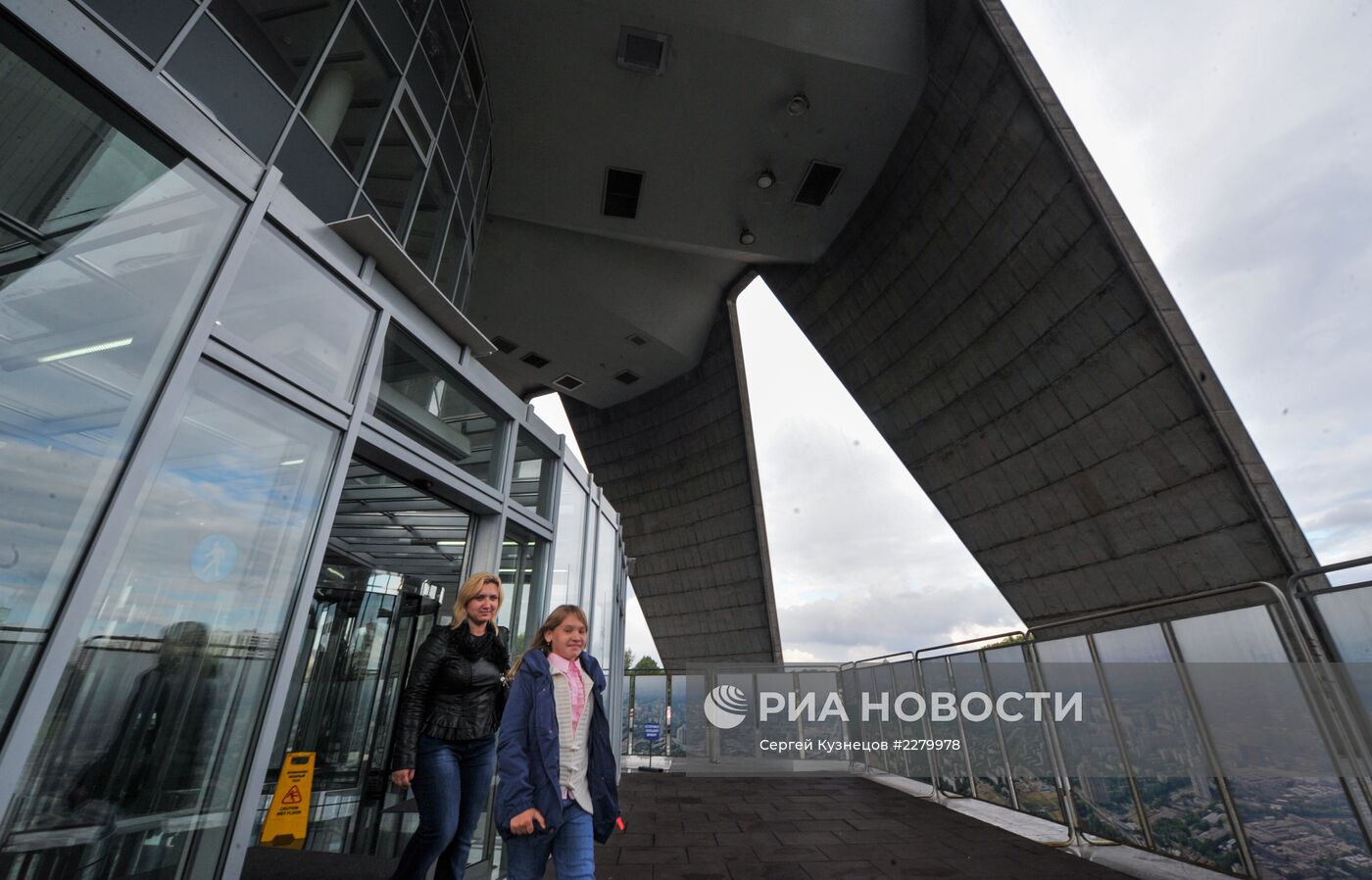 Останкинская башня открылась для экскурсий после реконструкции