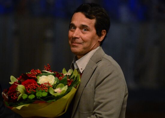 Сбор труппы театра им. Станиславского и Немировича-Данченко