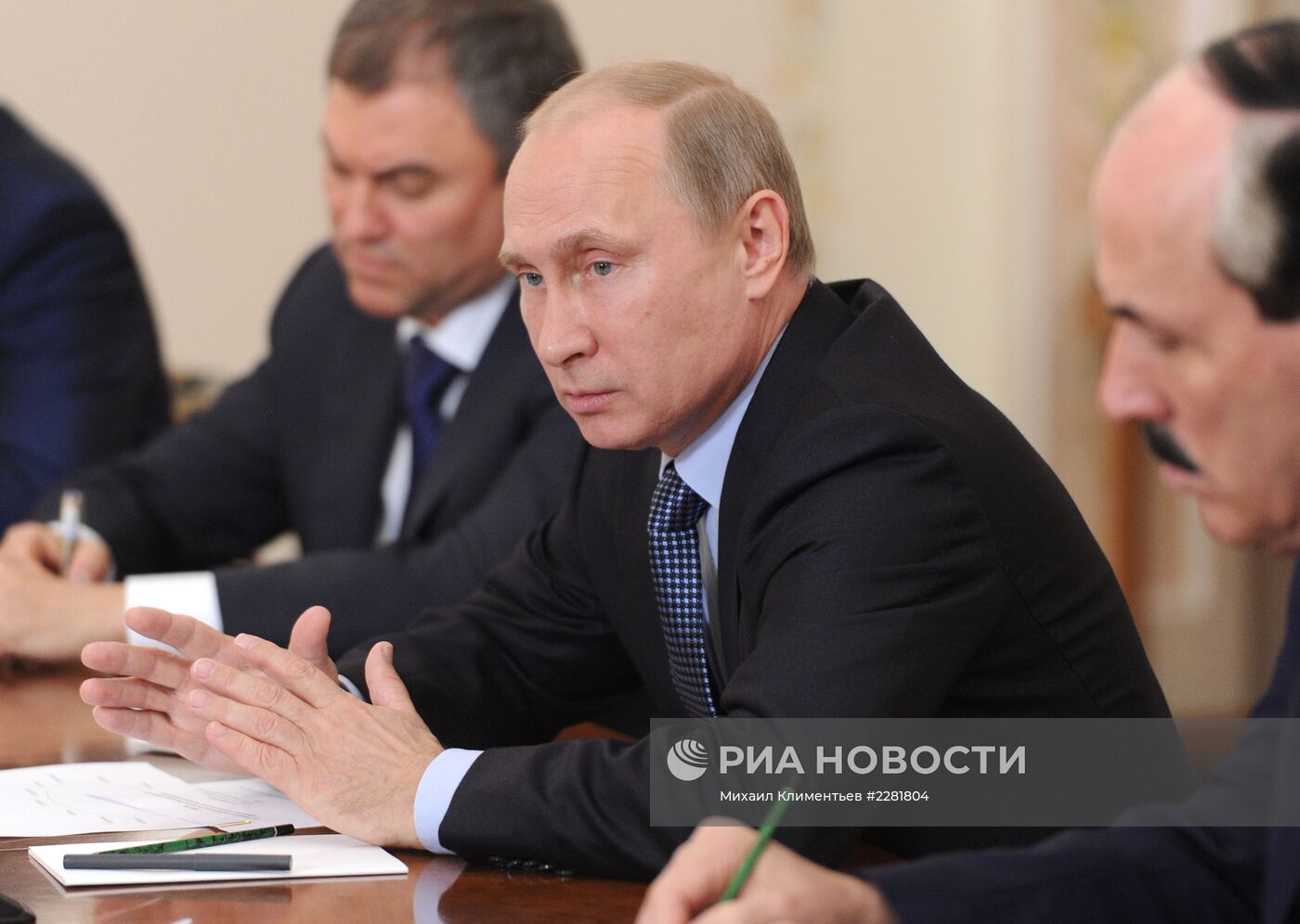 В.Путин провел встречу с избранными главами субъектов РФ