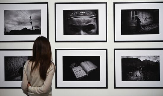 Фотограф В.Мельников номинирован на "Премию Кандинского"