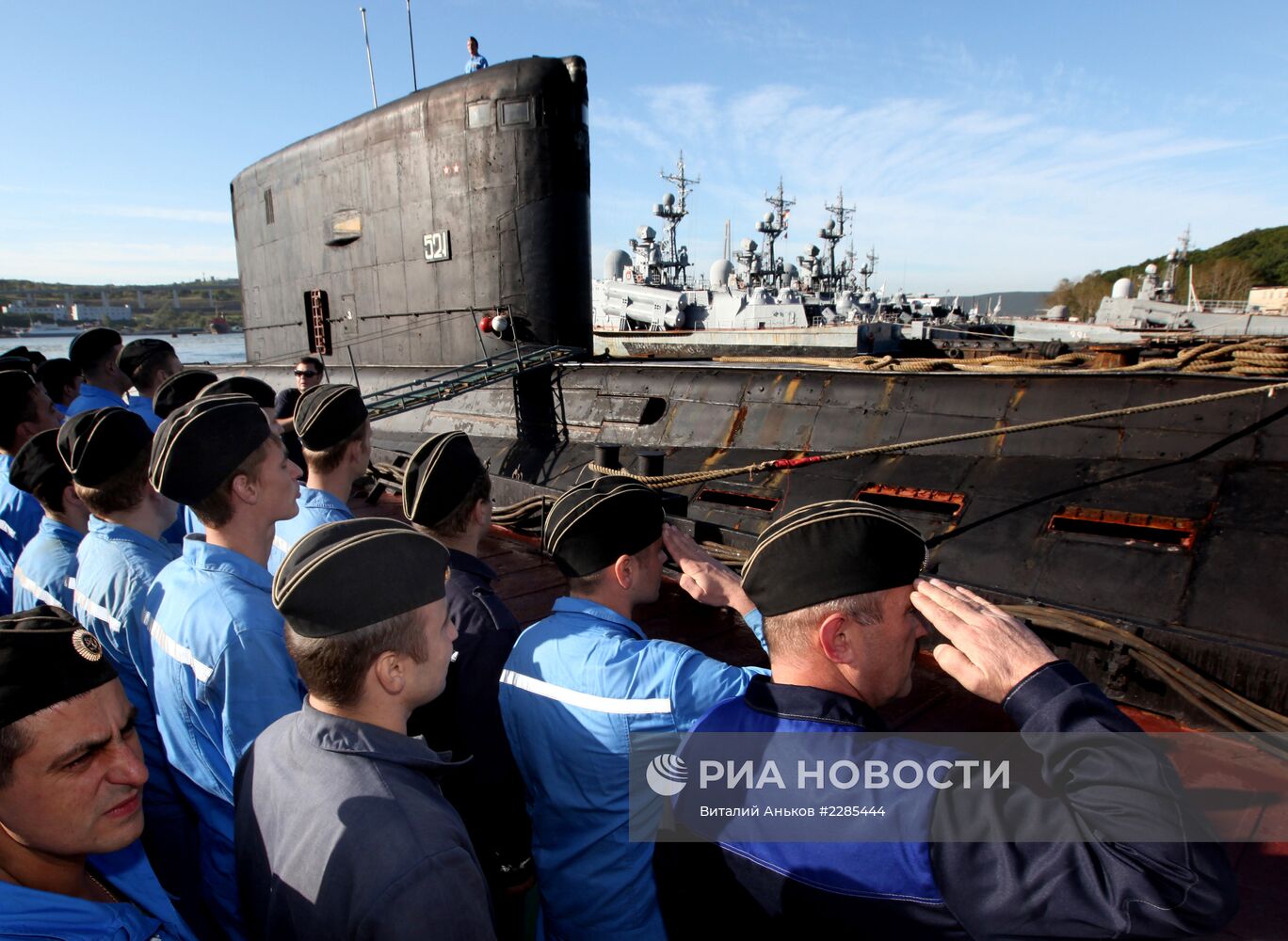 Встреча дизельной подводной лодки "Краснокаменск"