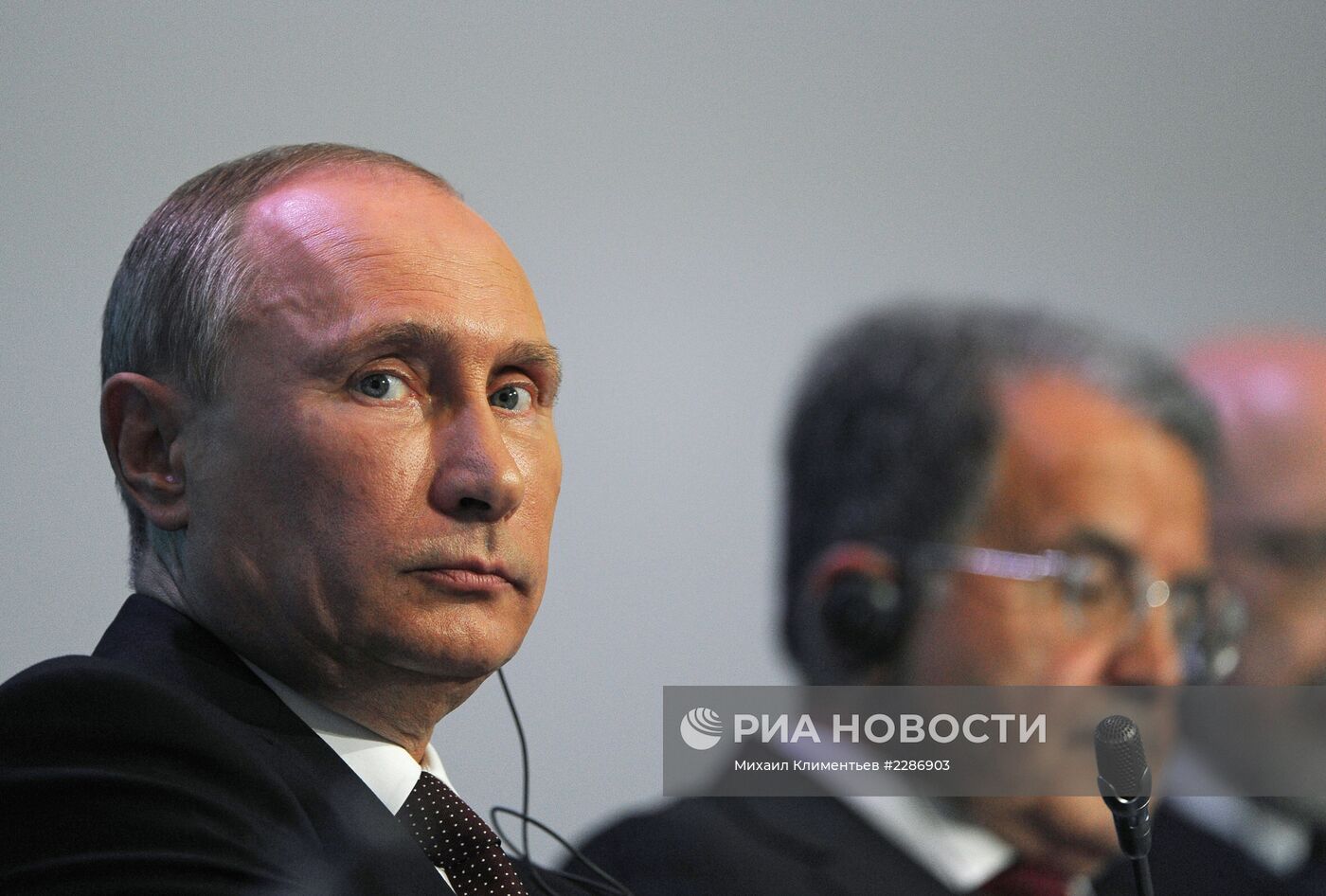 В.Путин на заседании дискуссионного клуба "Валдай"