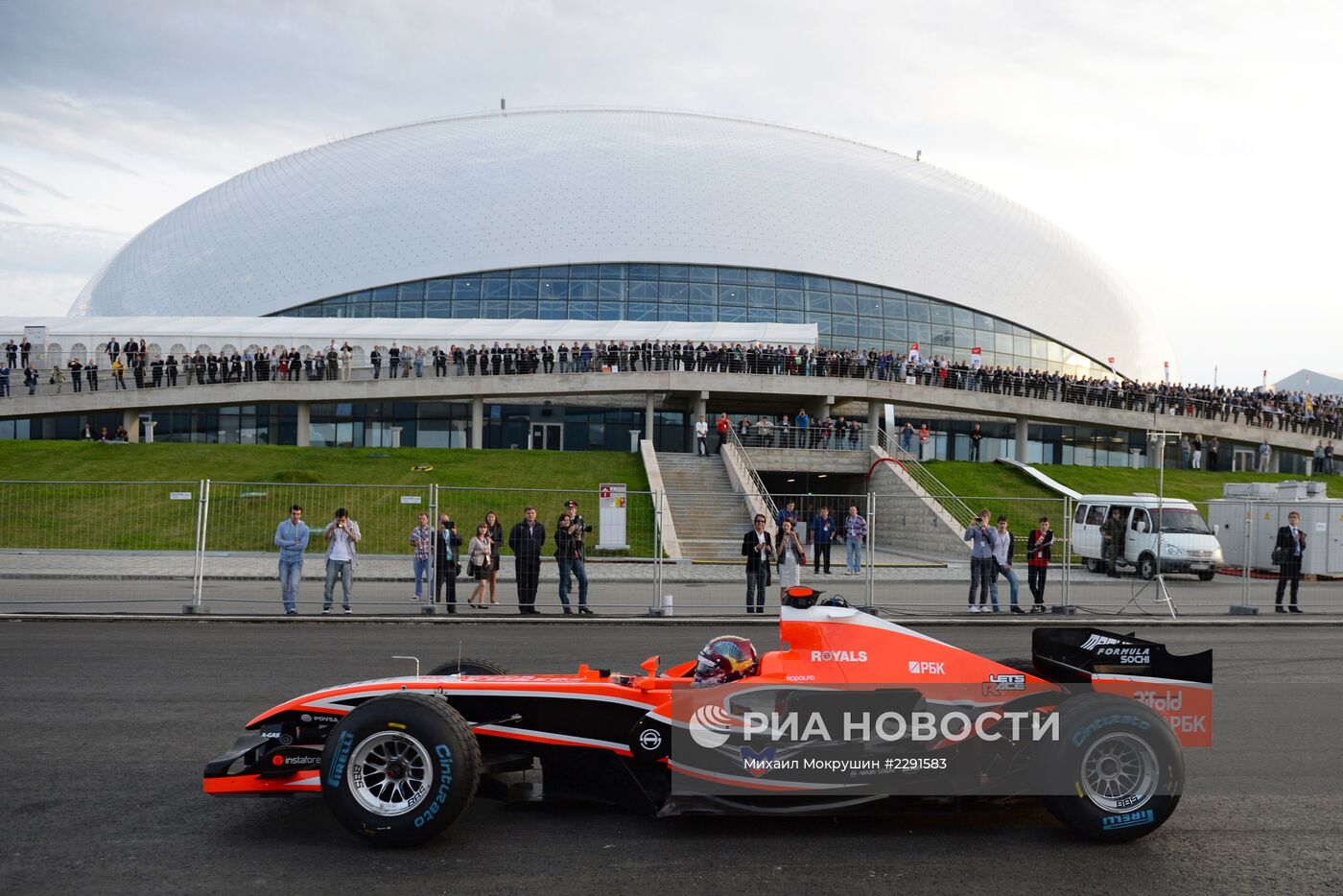 Автоспортивное шоу "Формула Сочи 2013"