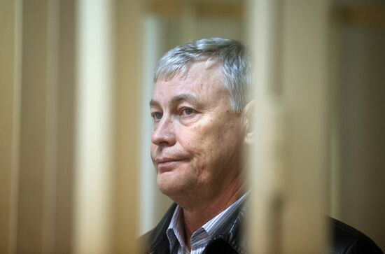 Суд арестовал главу администрации Миасса Виктора Ардабьевского