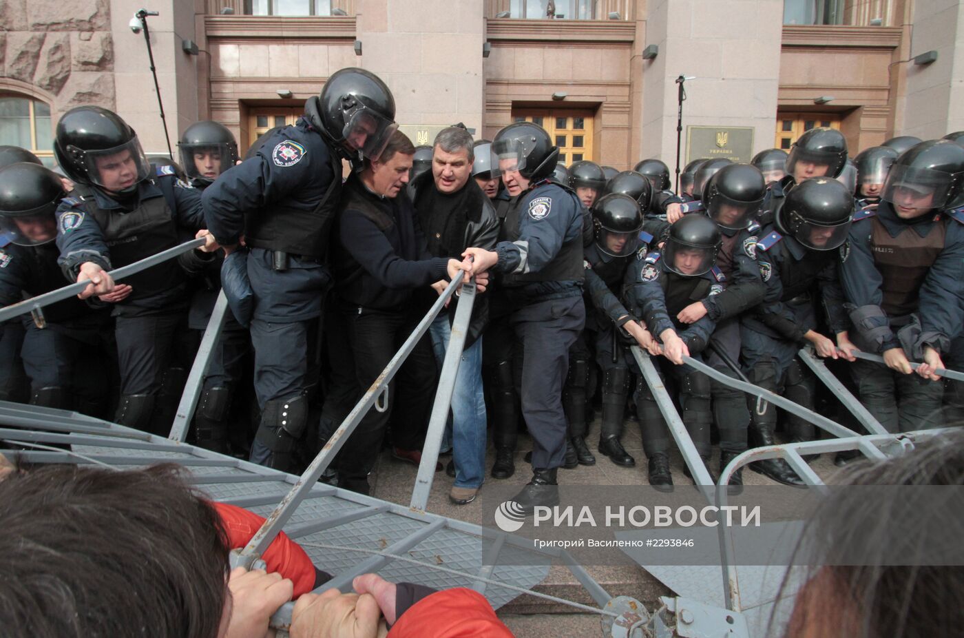 Беспорядки у здания Киевсовета