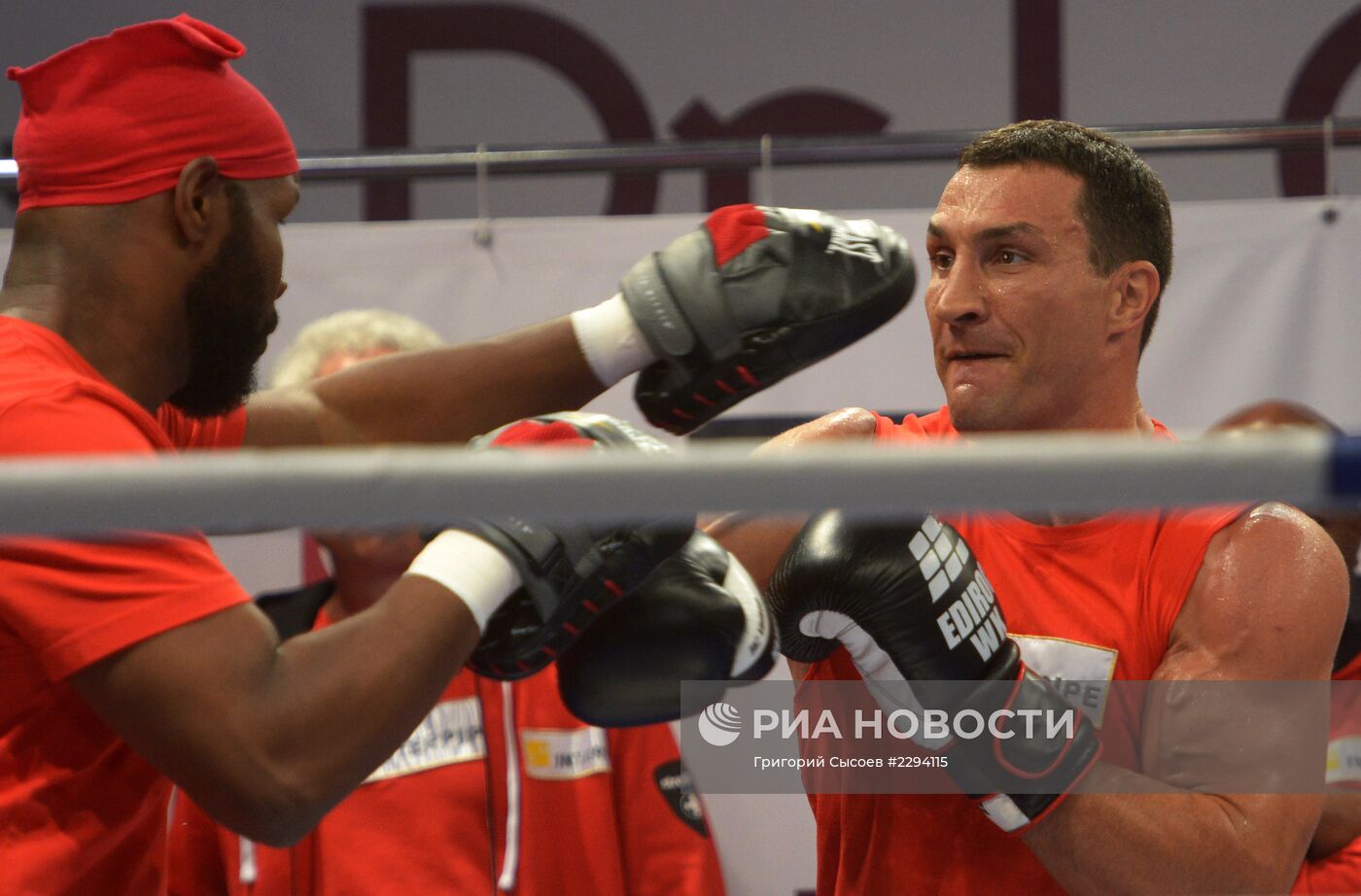 Бокс. Тренировка А.Поветкина и В.Кличко перед боем