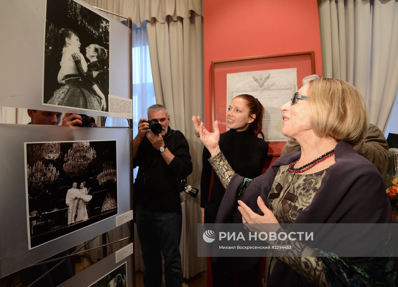 Открытие выставки к юбилею Инны Чуриковой