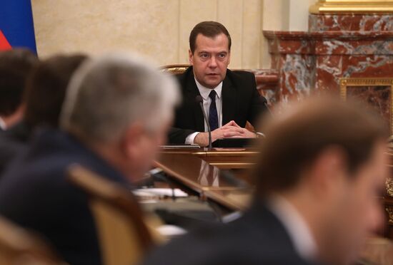 Д. Медведев провел заседание правительства РФ