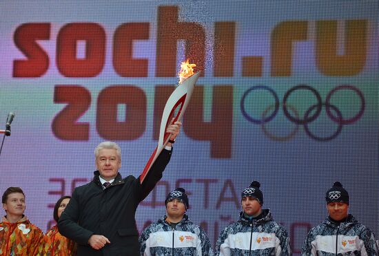 Мэр Москвы С.Собянин принял участие в эстафете олимпийского огня