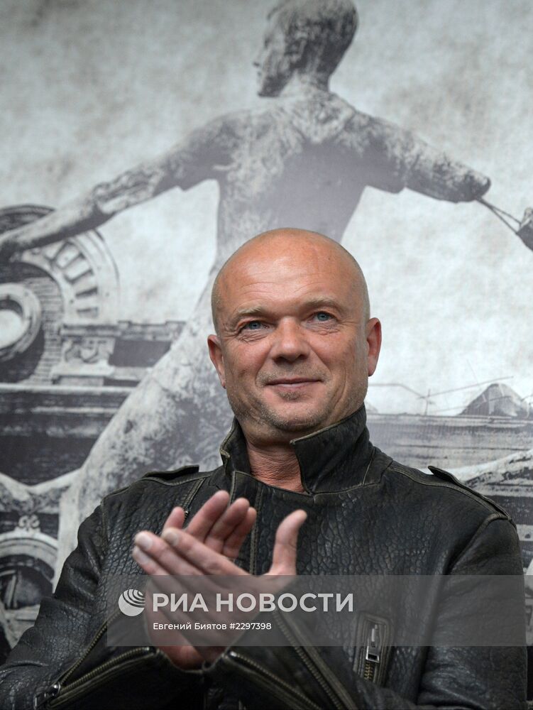 Презентация фотопроекта Федора Бондарчука "Сталинград"