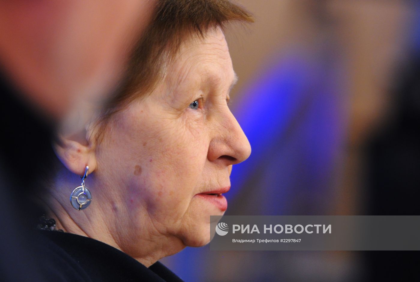П/к, посвященная завершению работы над кинолентой "Трудно быть Богом"