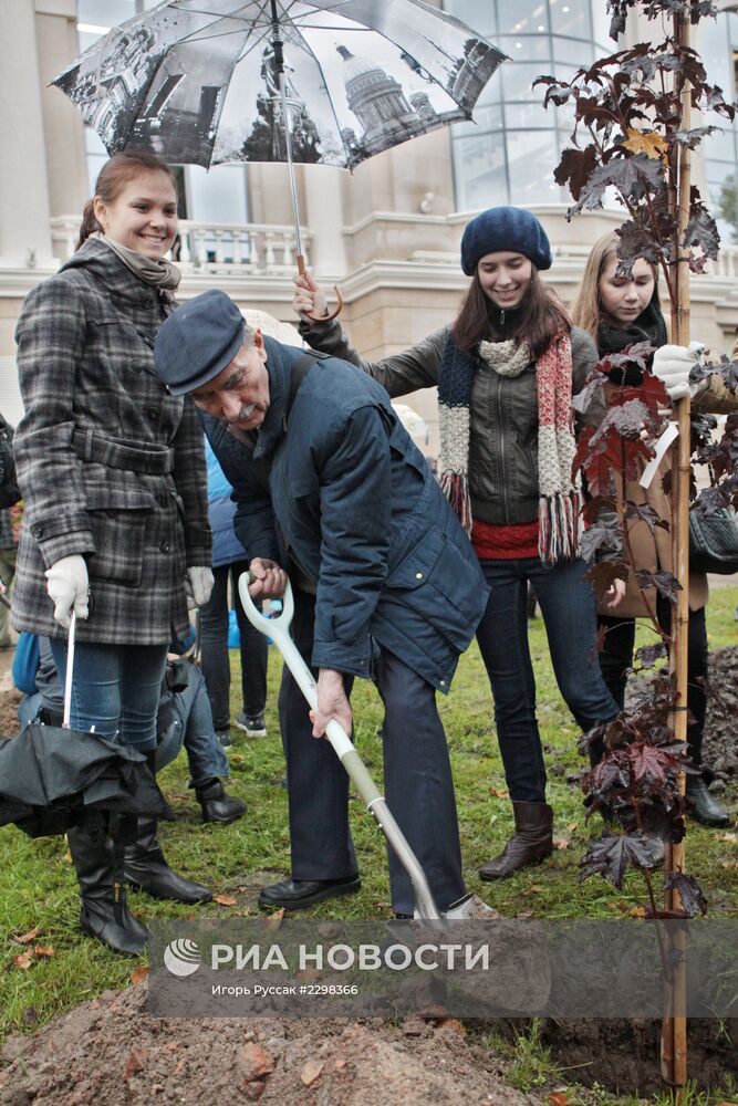 Закладка "Аллеи Ленфильма" в Санкт-Петербурге