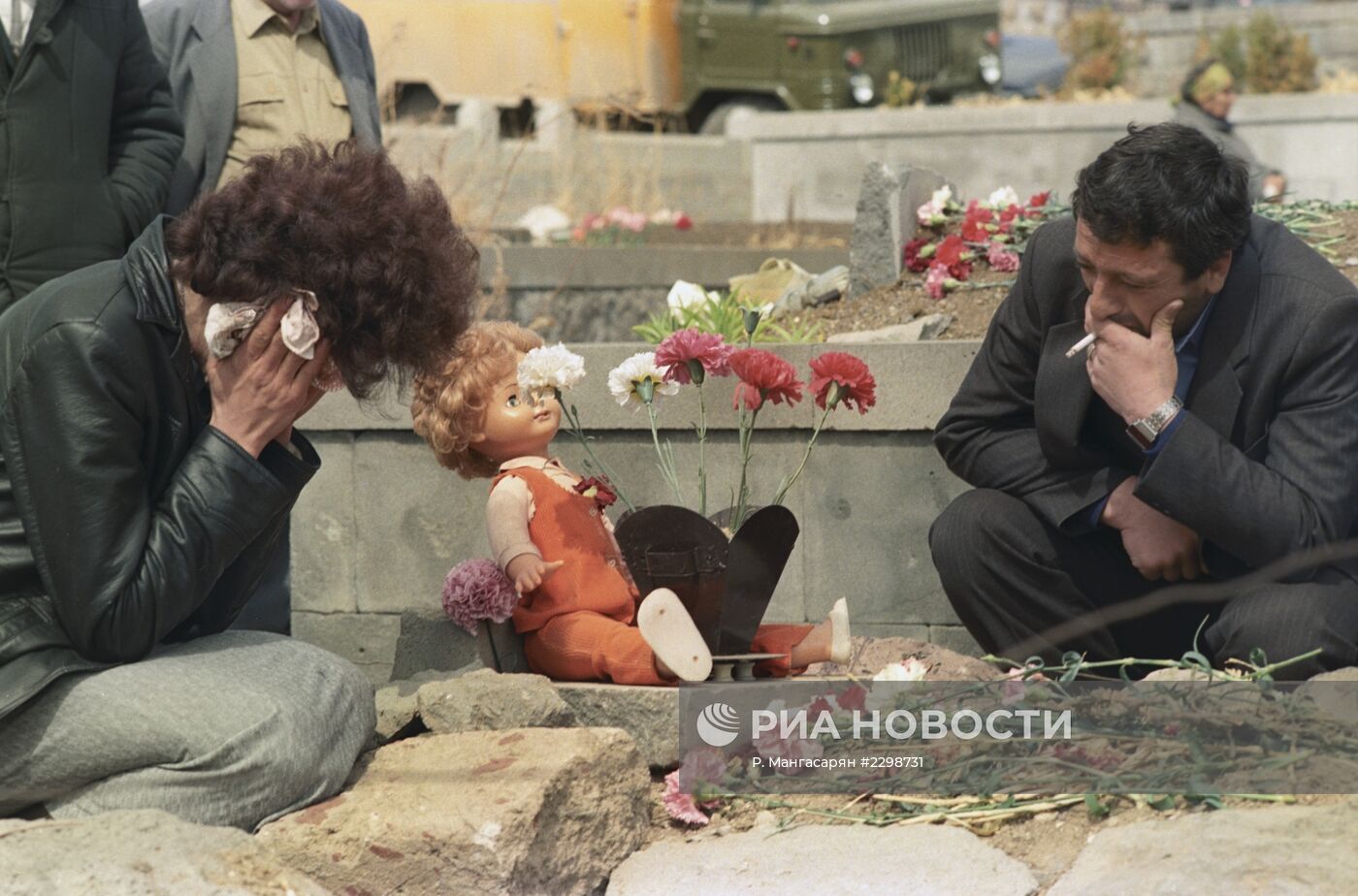 Жертвы землетрясения в Армении