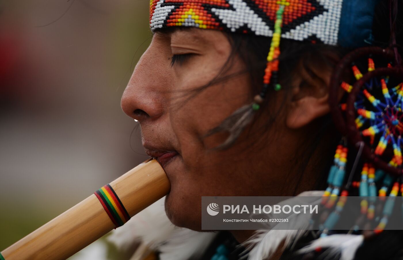 Индейские музыканты из Эквадора в Великом Новгороде
