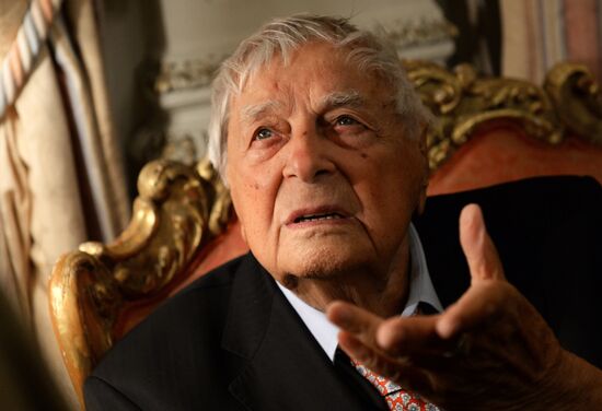 Награждение Орденом Почетного легиона В.Шадрина