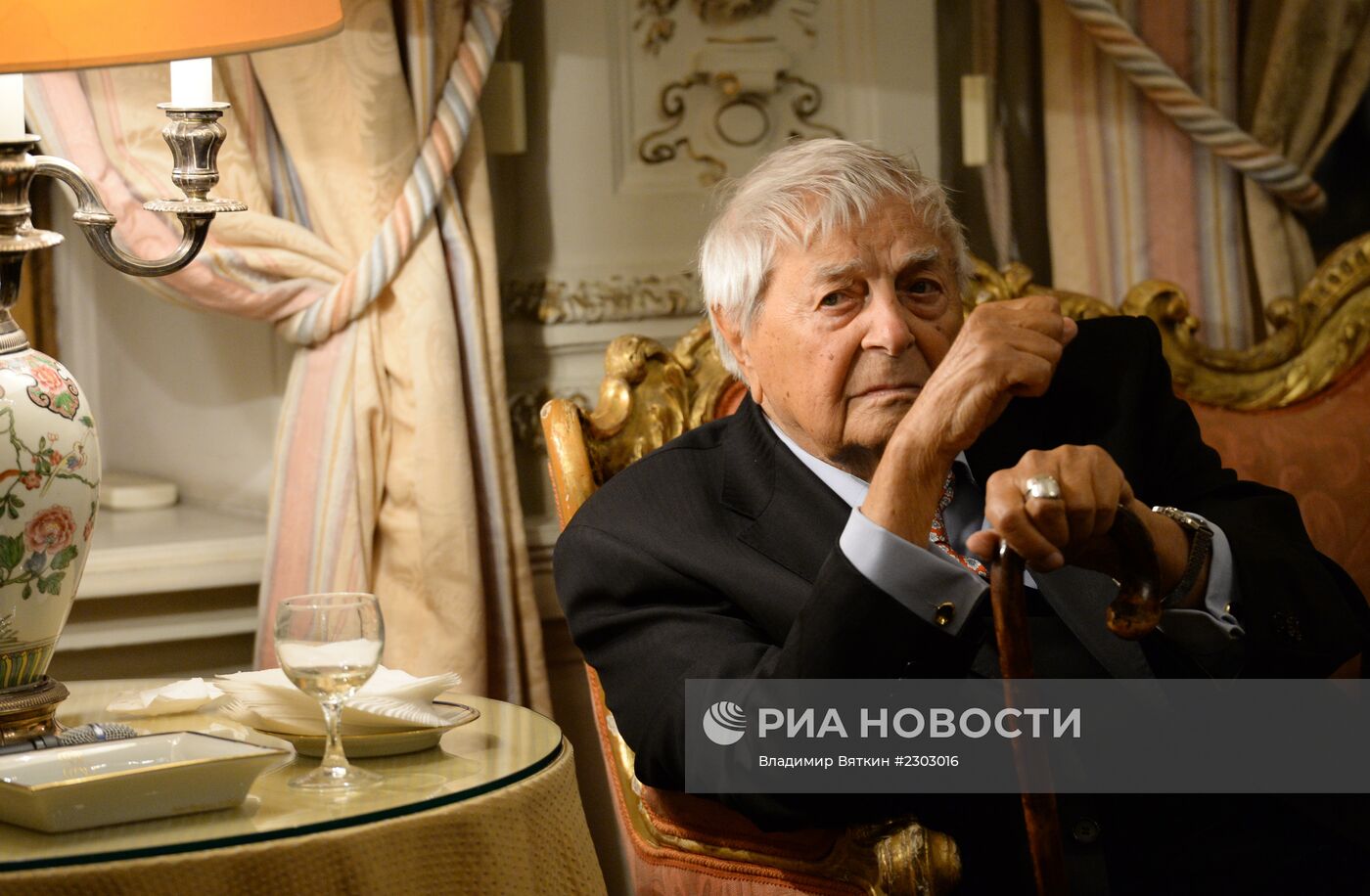 Награждение Орденом Почетного легиона В.Шадрина