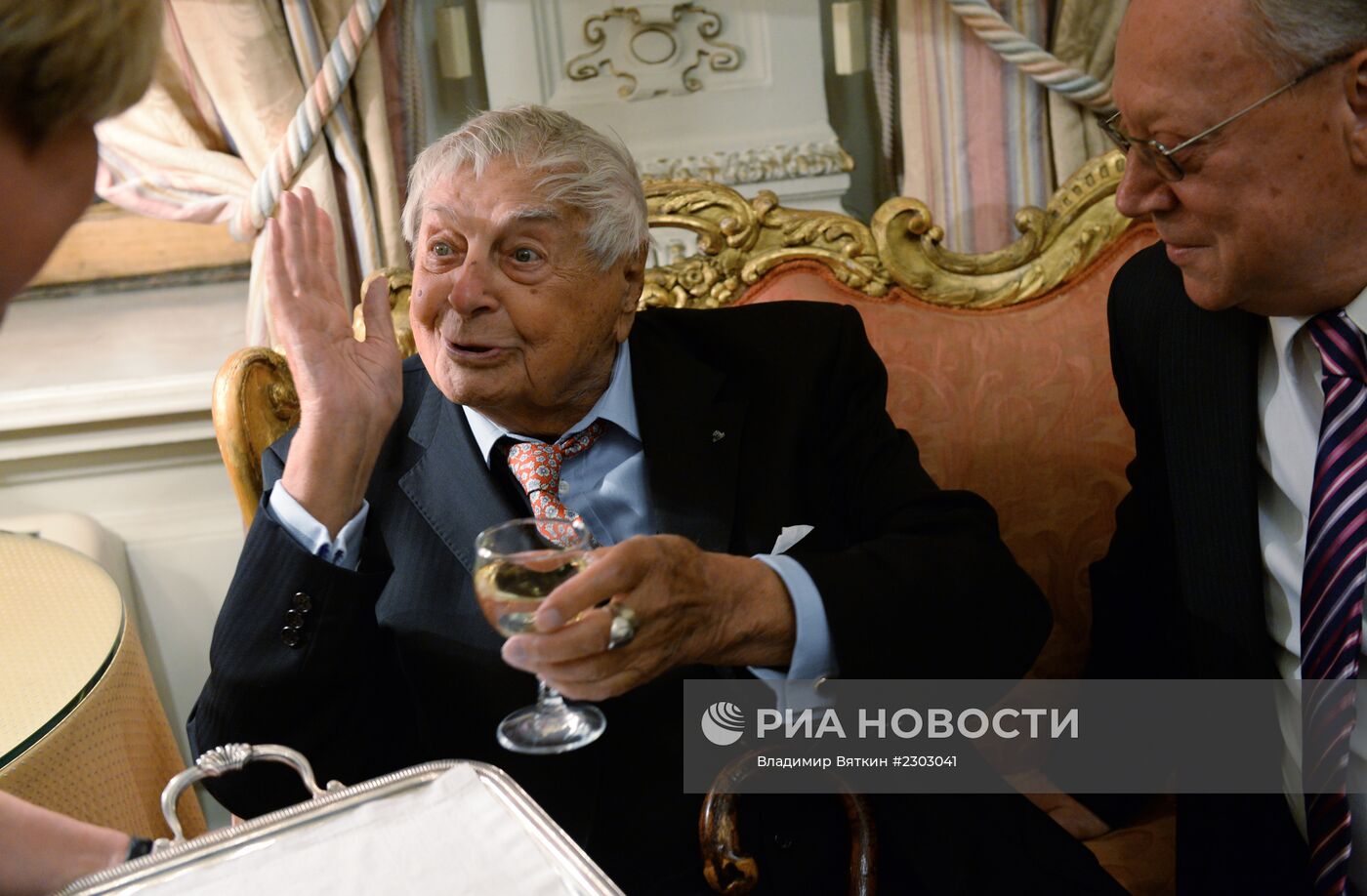 Награждение Орденом Почетного легиона В.Шадрина