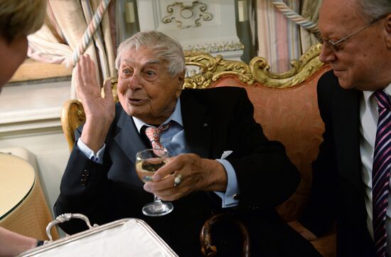 Награждение Орденом Почетного легиона В.Шадрина