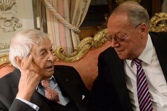 Награждение Орденом Почетного легиона В.Шадрина