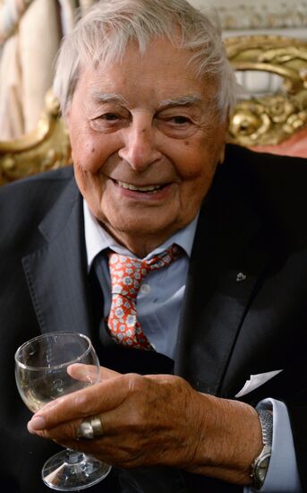 Награждение Орденом Почетного легиона В.Шадрина